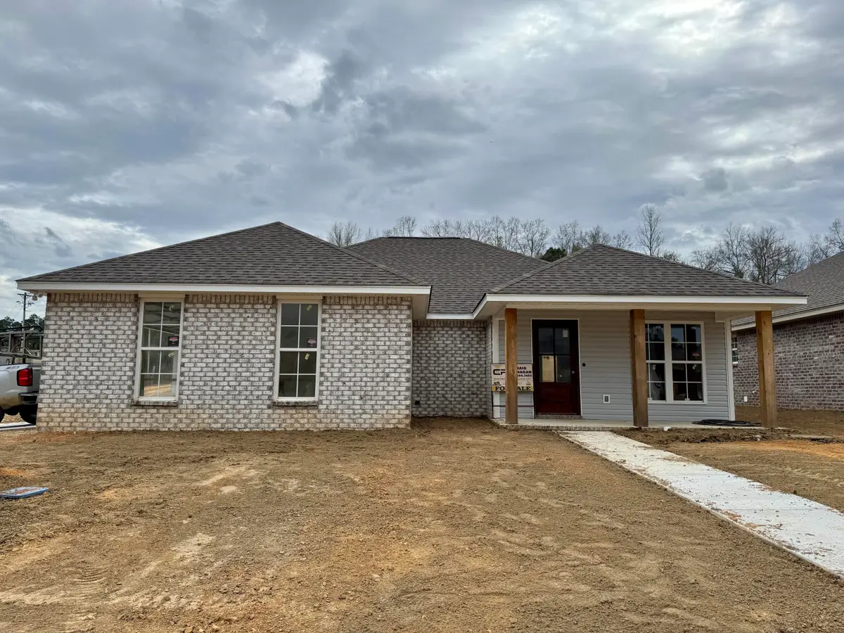 24 Jackson Square Dr., Hattiesburg, MS 39402 - #1
