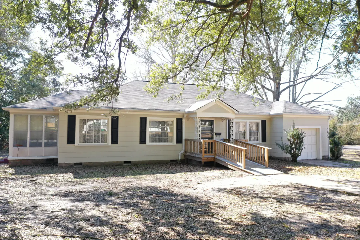 401 E Ivy St., Ellisville, MS 39437 - Image #1