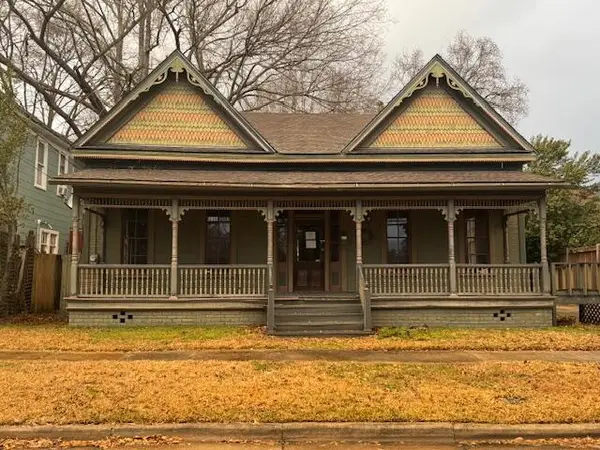 708 Rebecca Ave., Hattiesburg, MS 39401