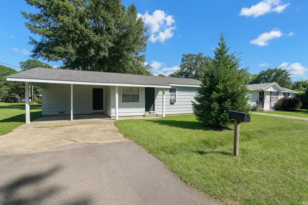 110 Woodside Dr., Petal, MS 39465