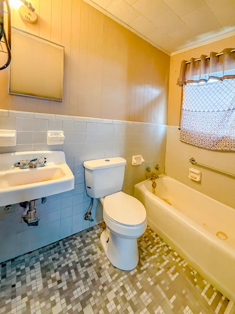 113 Katherine Dr., Columbia, MS 39429 - #3