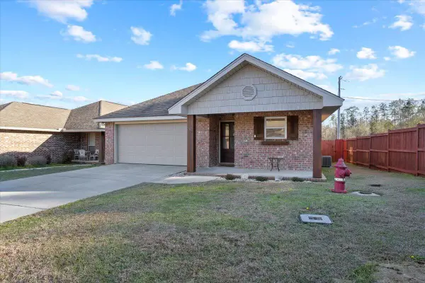 4 Crowns Point, Hattiesburg, MS 39402