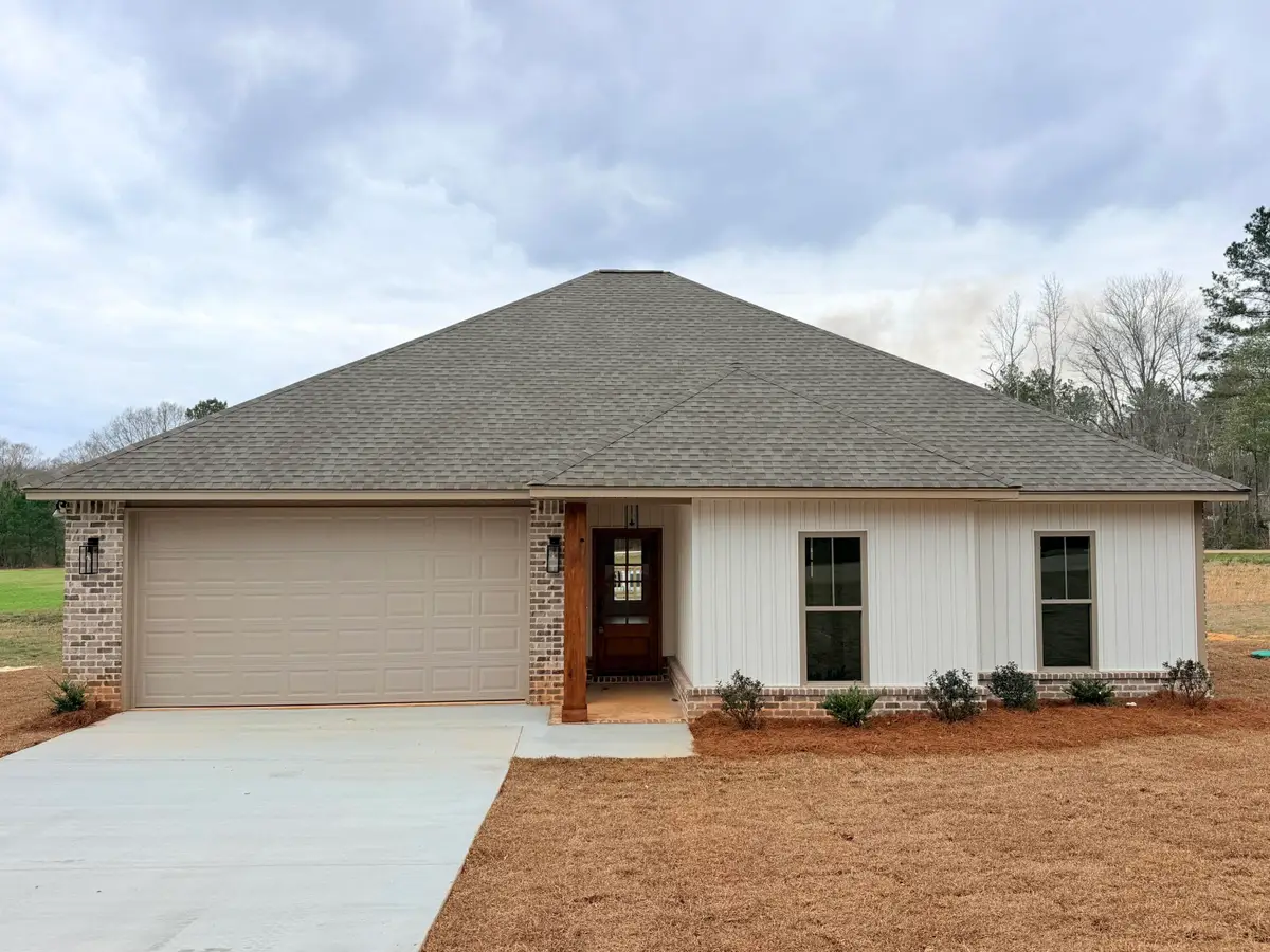 5 Bounds Rd., Sumrall, MS 39482 - #1