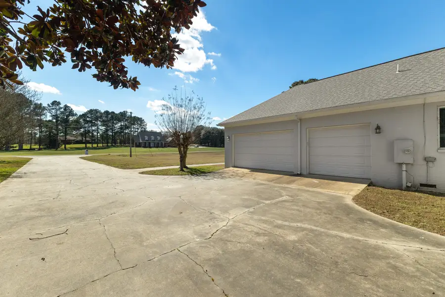 5 Lakeshore Dr., Laurel, MS 39443 - #3