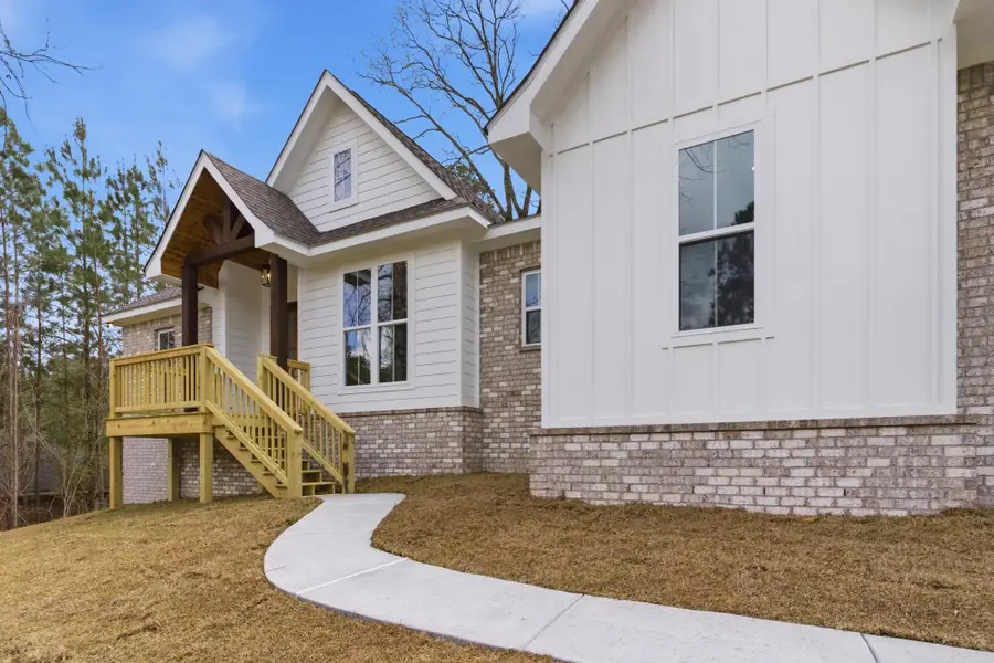 14 Shawnee Ln., Hattiesburg, MS 39402 - #2