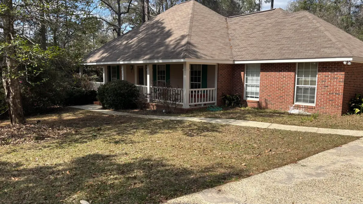 26 Sandy Ln., Hattiesburg, MS 39402 - #1