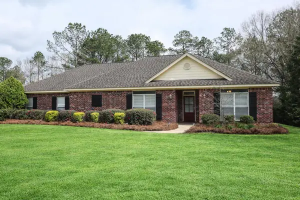 171 Latigo Loop, Sumrall, MS 39482