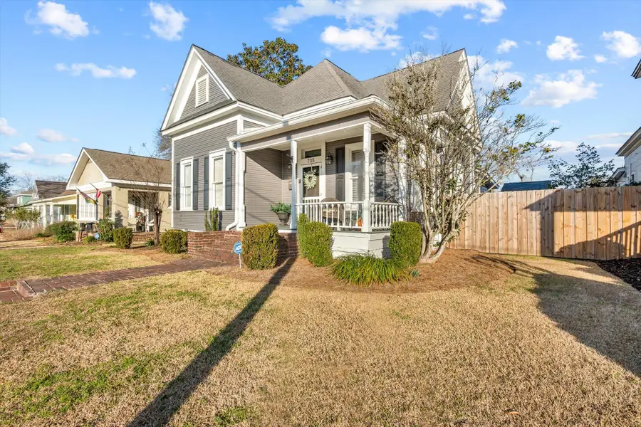 735 N 7th Ave., Laurel, MS 39440 - #2