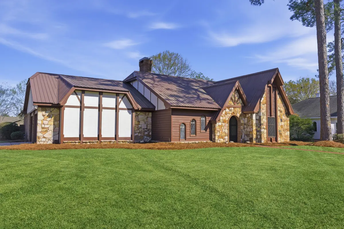 200 Greenwood Pl, Hattiesburg, MS 39402 - #1