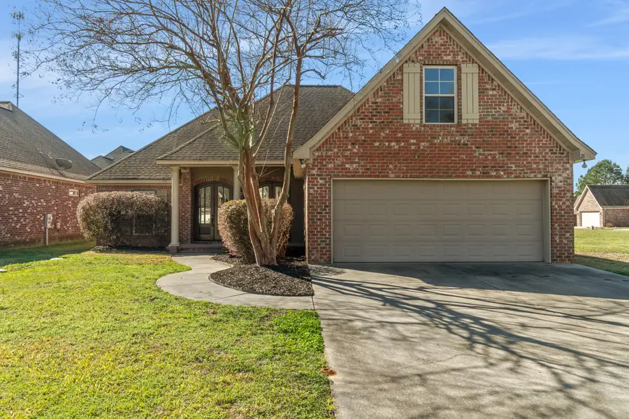 21 Village Dr., Hattiesburg, MS 39402 - #2