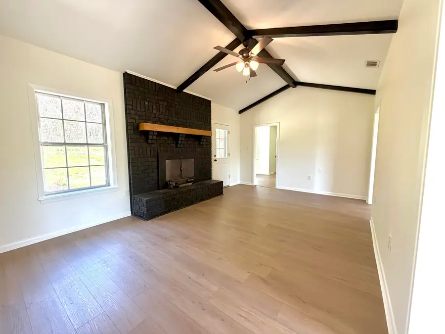 717 Berkshire Dr., Hattiesburg, MS 39402 - #3