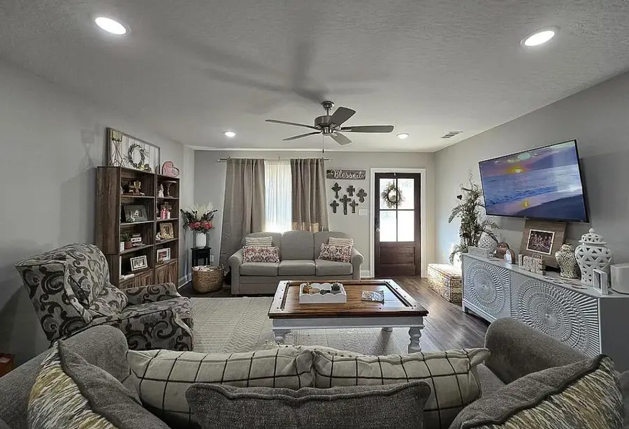 395 N George St., Petal, MS 39465 - #3