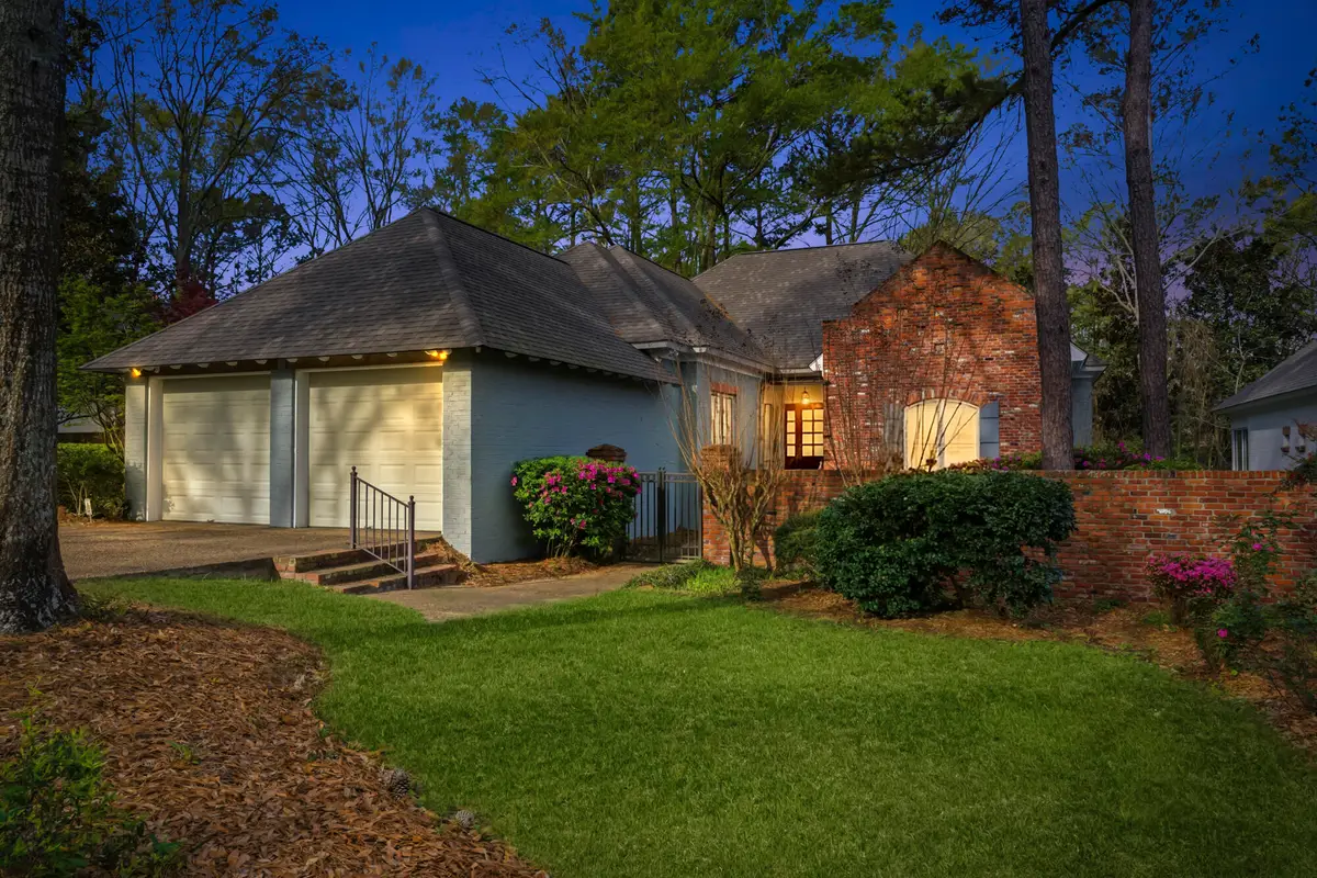 33 Camelia Ct., Hattiesburg, MS 39402 - #1