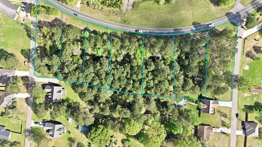 3086 Oak Grove Rd., Hattiesburg, MS 39402 - #2