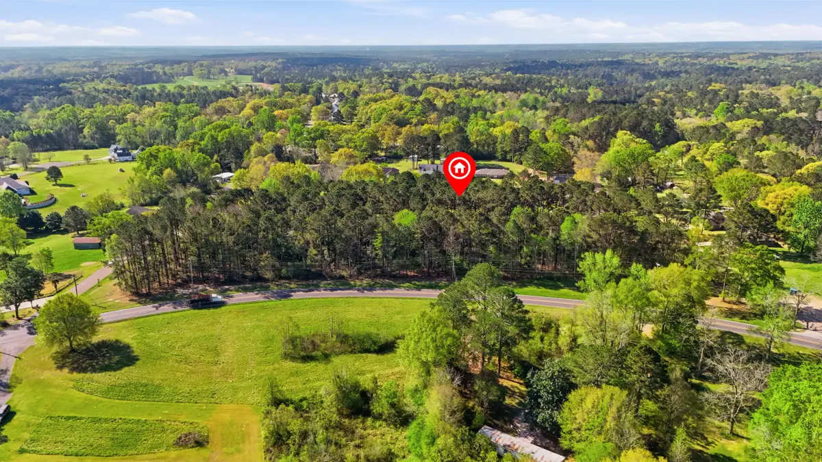 3082 Oak Grove Rd., Hattiesburg, MS 39402 - #1