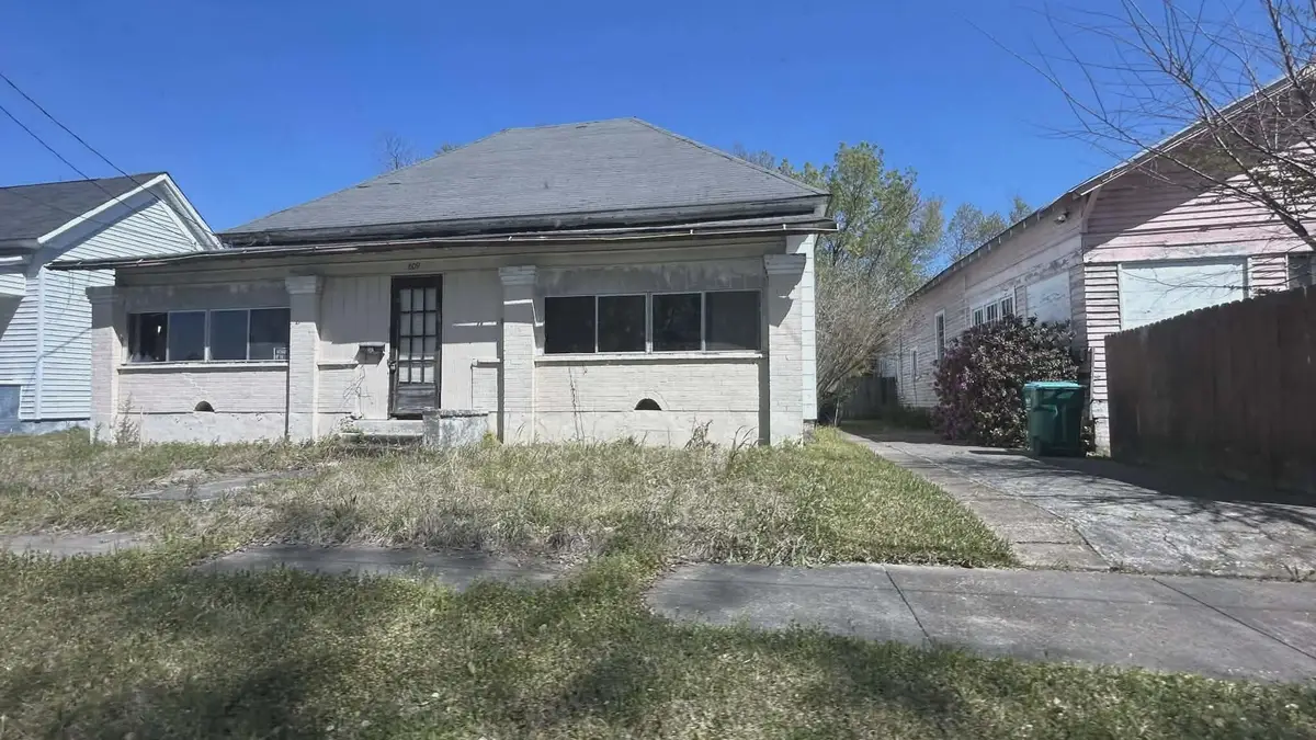 809 Church Ave., Meridian, MS 39301 - #1