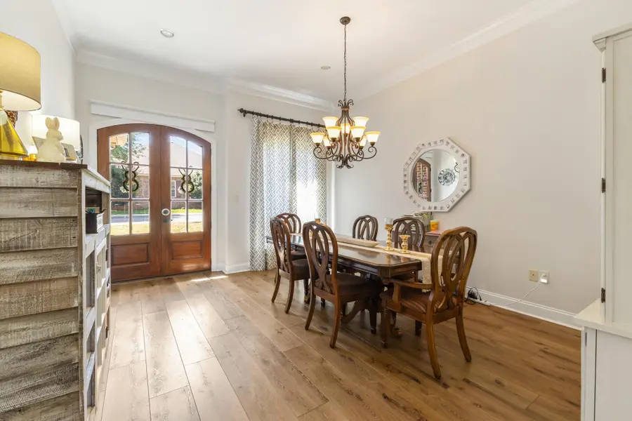 16 Village Dr., Hattiesburg, MS 39402 - #3