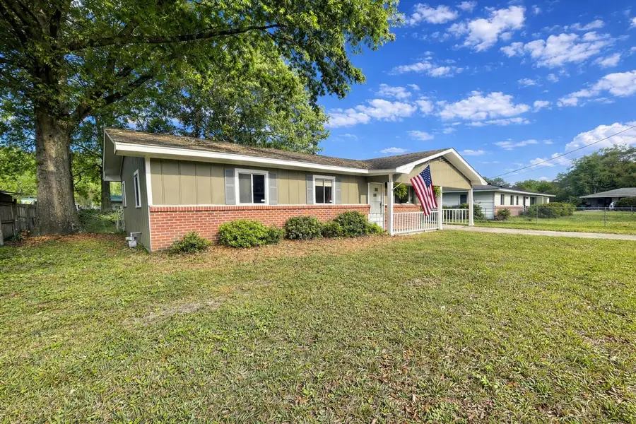 202 Robin Dr., Petal, MS 39465 - #3