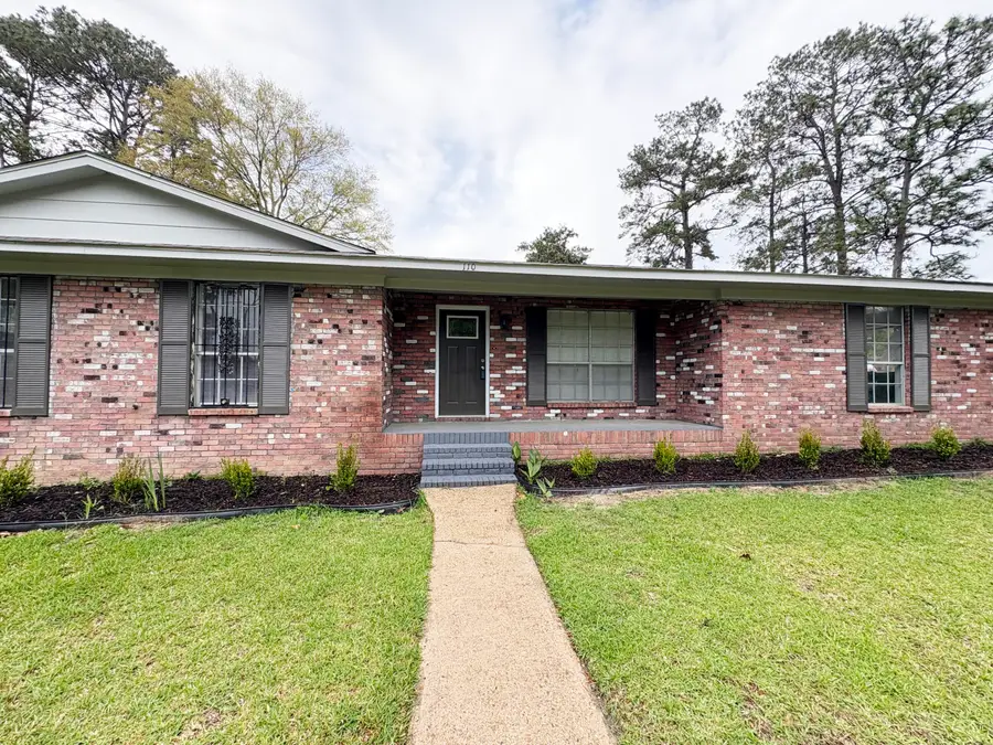 110 Southview Dr., Hattiesburg, MS 39401 - #2