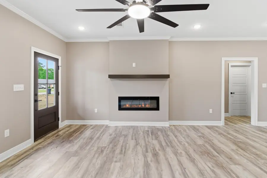 12 Shoemake Dr., Hattiesburg, MS 39402 - #2