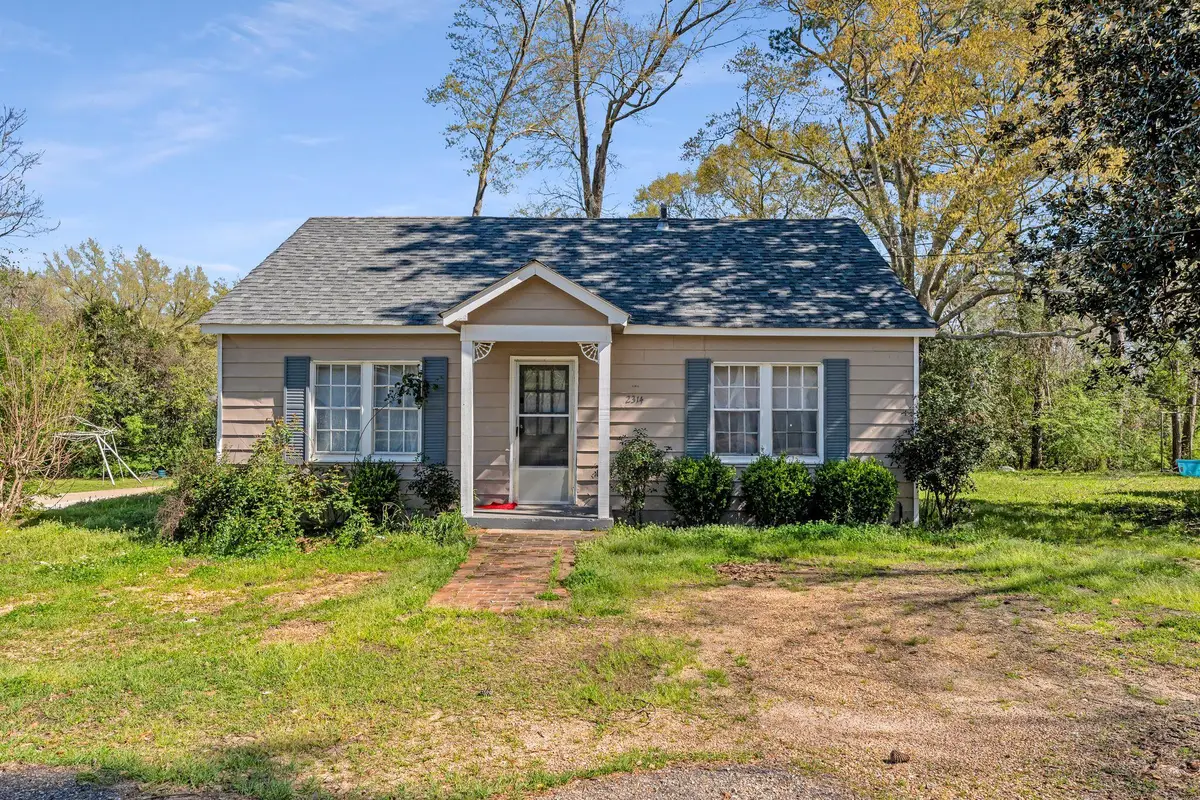 2314 Blount Ave., Prentiss, MS 39474 - #1
