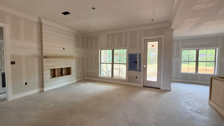 68 Ratcliff Rd., Sumrall, MS 39482 - #2