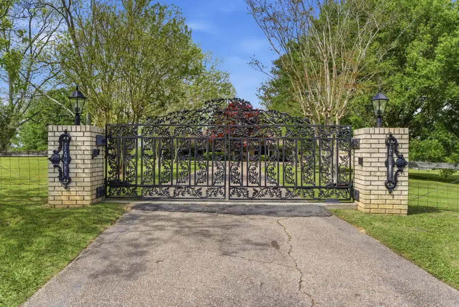 86 Bass Ln., Lumberton, MS 39455 - #3