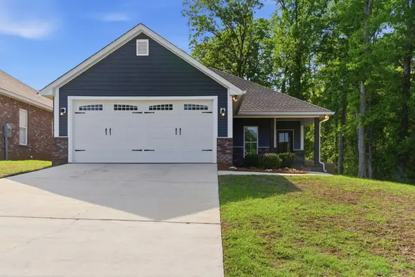 69 N Barnes Field Dr., Hattiesburg, MS 39402