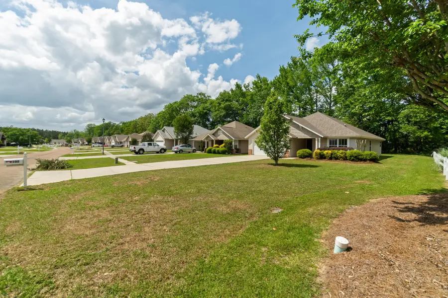 102 N Village Ln., Petal, MS 39465 - #2