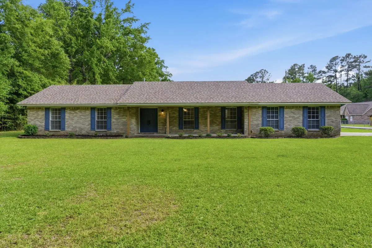 300 Ark Ln., Petal, MS 39465 - #1