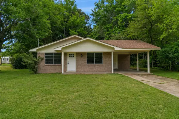 2486 Bay Vista Dr., Biloxi, MS 39531