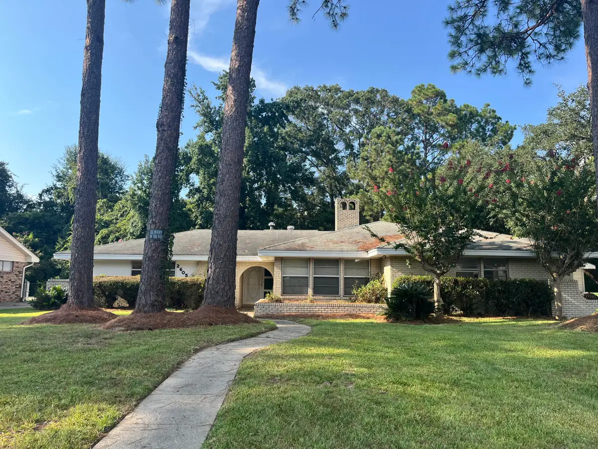 2605 Clayton Pl, Hattiesburg, MS 39402 - #1