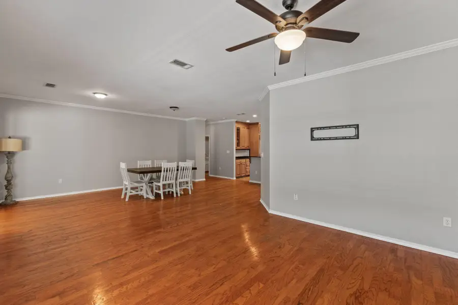 7 Edinburgh, Hattiesburg, MS 39401 - #3