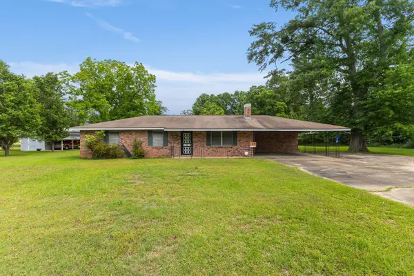 25 E Broad St., Foxworth, MS 39483