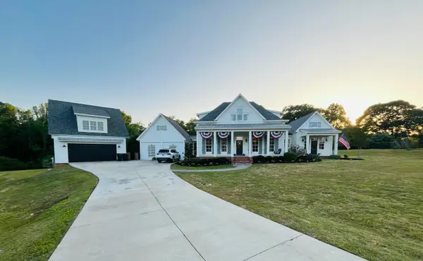 40 Ballantrae Dr., Hattiesburg, MS 39402