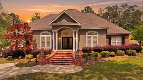 28 W Lake Rd., Hattiesburg, MS 39402