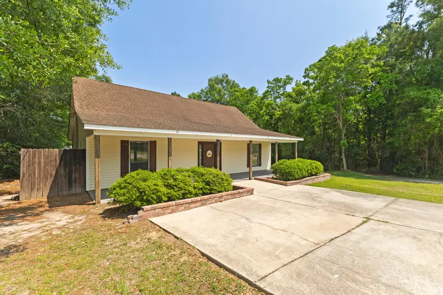 301 Ridgeview Dr., Carriere, MS 39426 - #2