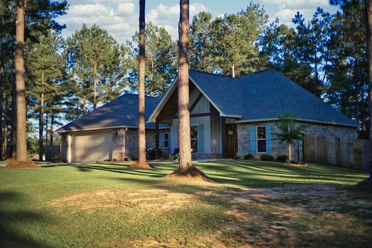 19 Vera Ln., Hattiesburg, MS 39401 - #1