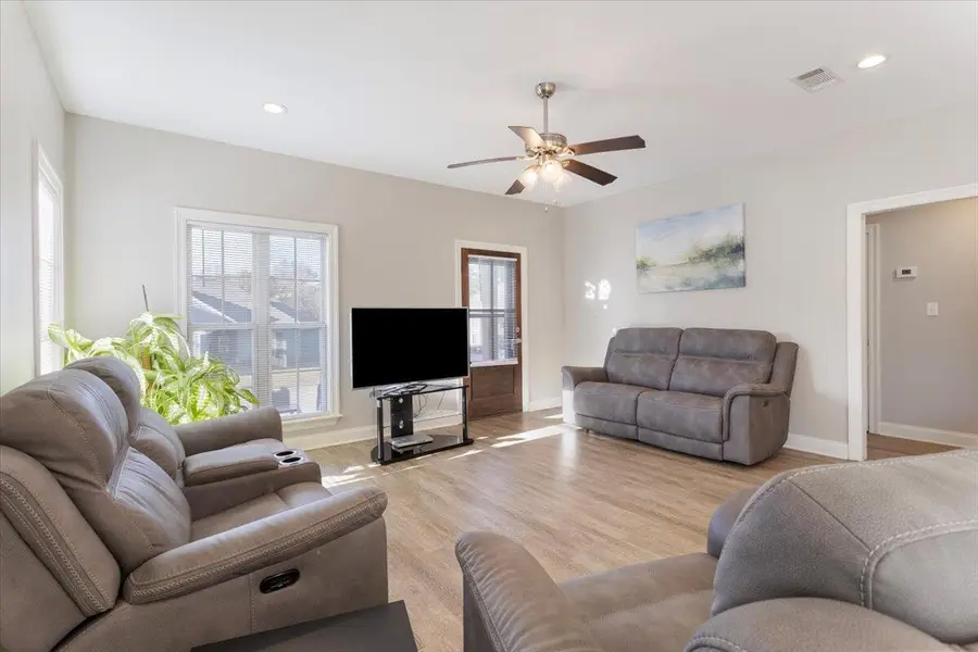 11 Cosmos, Hattiesburg, MS 39402 - #2