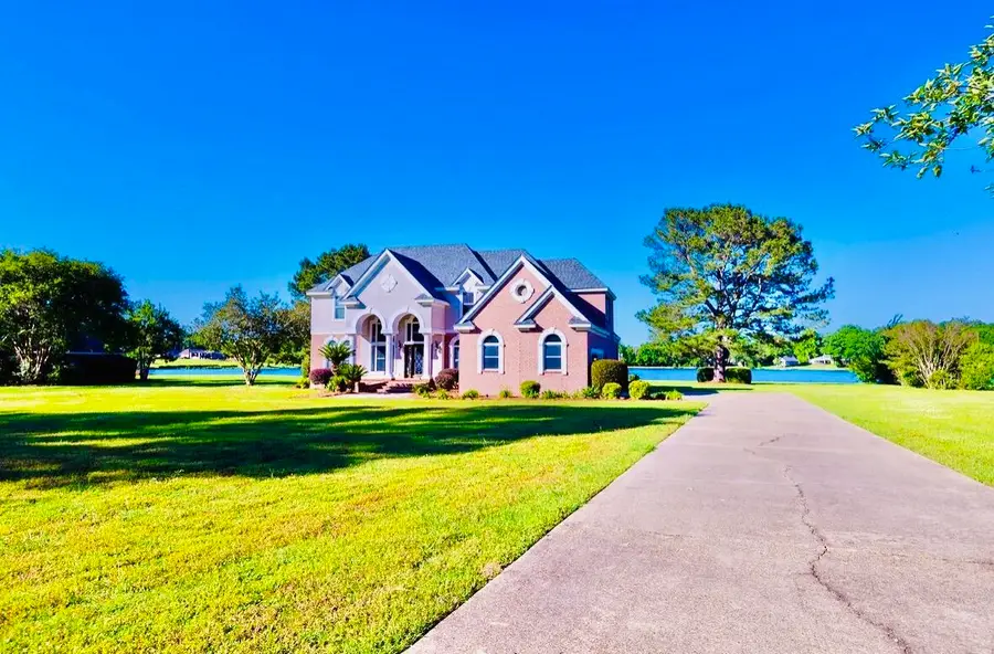 15 Lakeshore Dr., Laurel, MS 39443 - #3