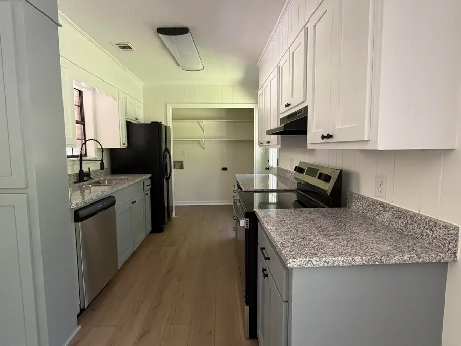 3824 Harvard Ave., Laurel, MS 39440 - #2