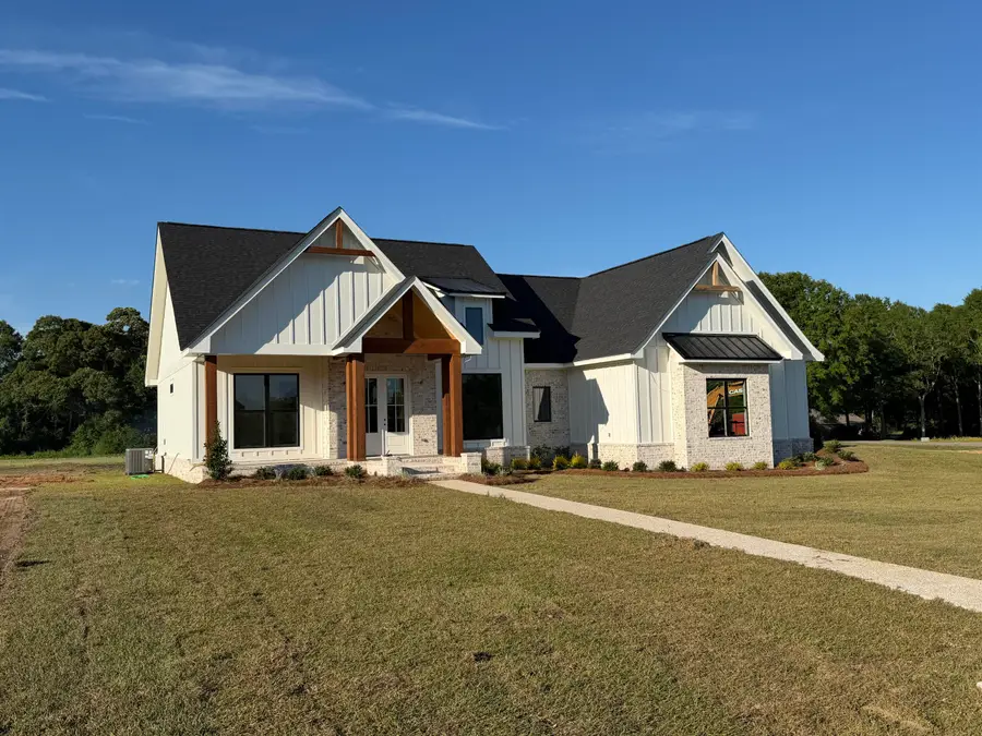 19 Wandering Oaks Ln., Hattiesburg, MS 39401 - #3