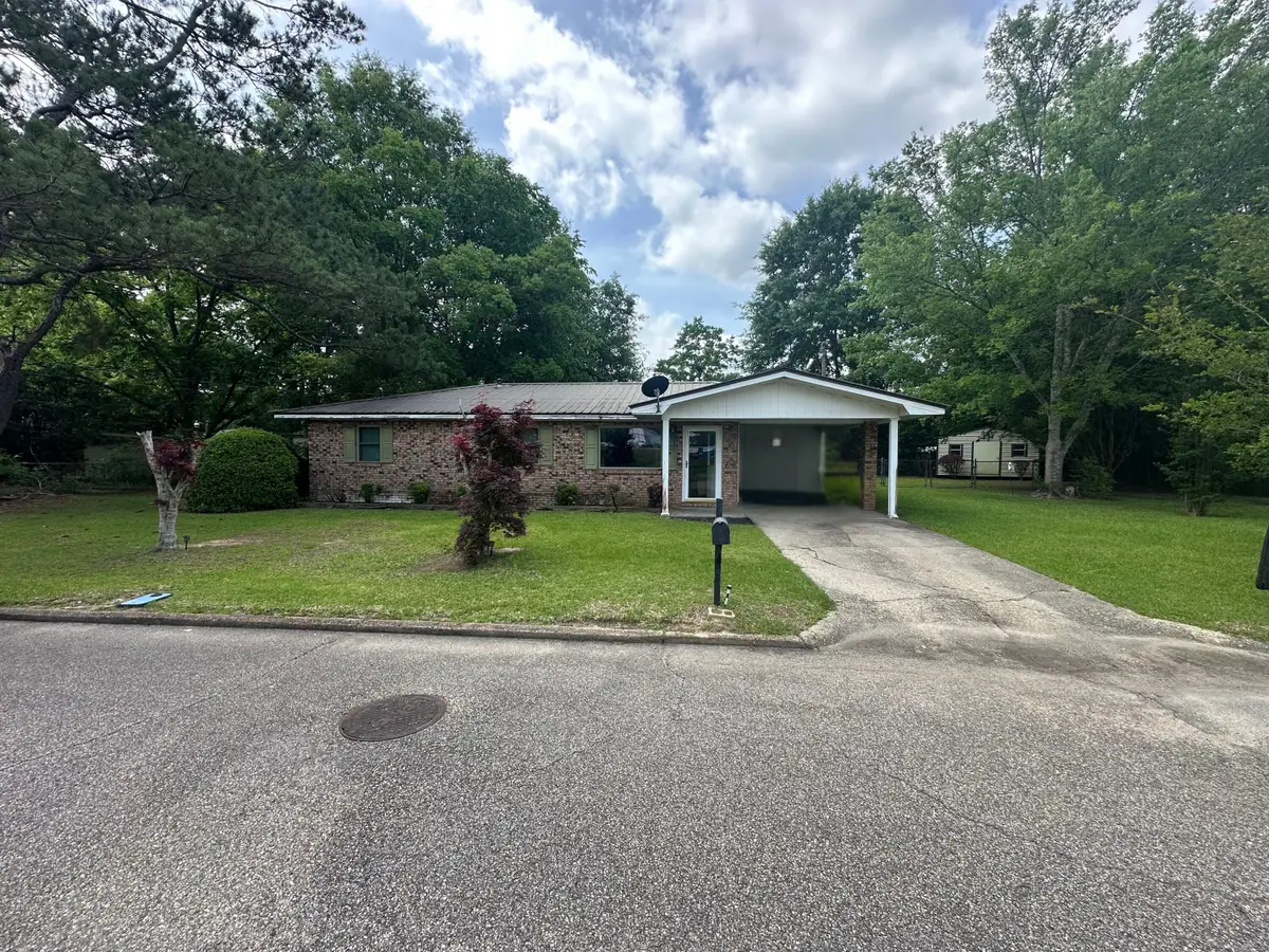 415 Washington St., Columbia, MS 39429 - #1