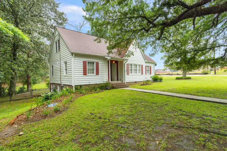 750 W 13th St., Laurel, MS 39440 - #3