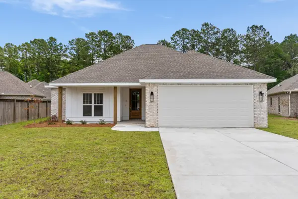 16 Augusta Ct E, Hattiesburg, MS 39402