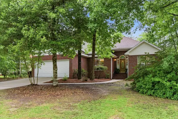 66 St Andrews, Hattiesburg, MS 39401