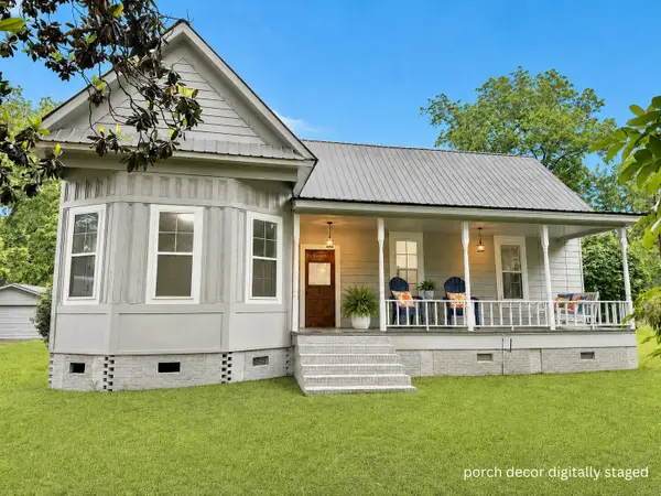 1015 Moselle Rd., Moselle, MS 39459