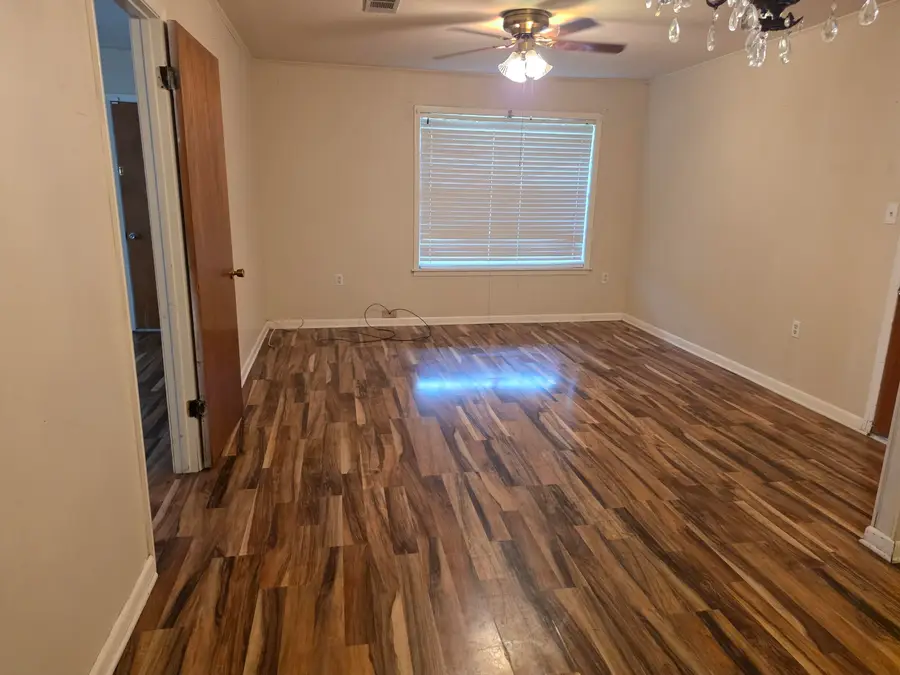 303 Vernon Dahmer Dr., Hattiesburg, MS 39401 - #3