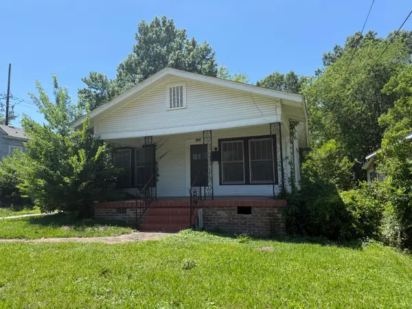 1004 N 8th Ave., Laurel, MS 39440