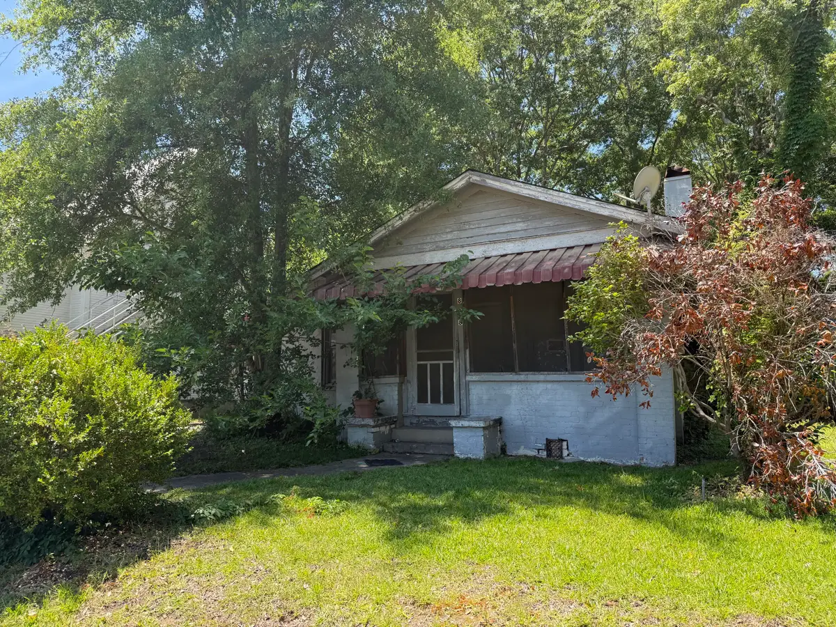 808 N 10th Ave., Laurel, MS 39440 - #1